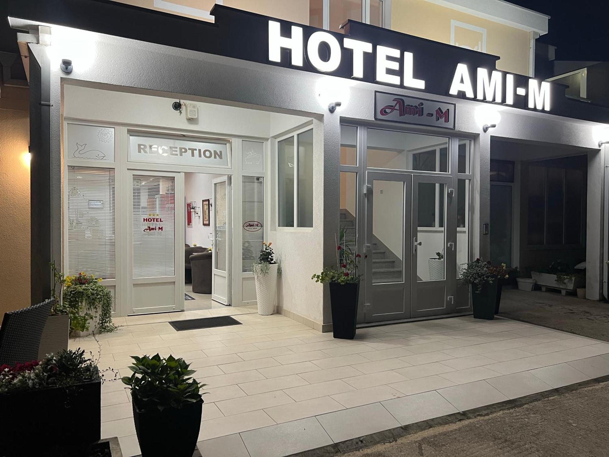 Hotel Ami - M Neum Exterior foto